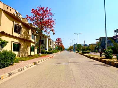 30*60 POSSESSION PLOT FOR SALE F-17 ISLAMABAD ALL FACILITY AVAILABLE CDA PPROVED SECTOR