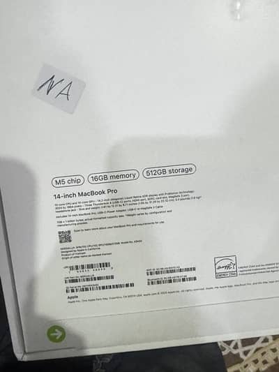 Macbook pro M5 chip not active box pack
