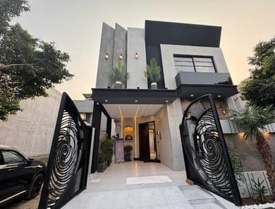 One Of Most Luxurios 5 Marla House Available For Rent IN Dha Phase 9 Town