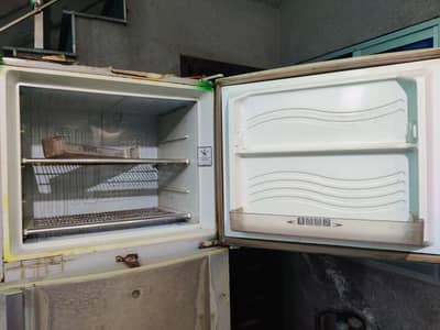 Dawlance refrigerator good working condition