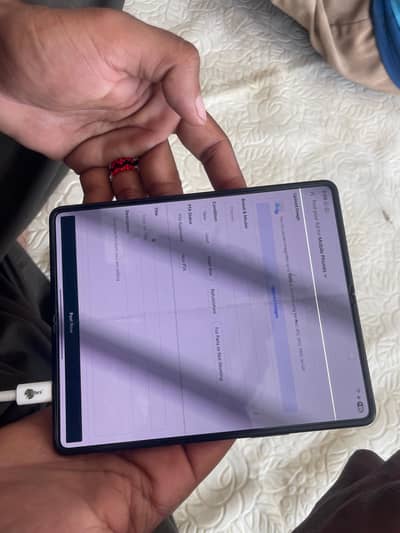 Samsung Galaxy Z Fold 3 all Okay Hai Exchange posible