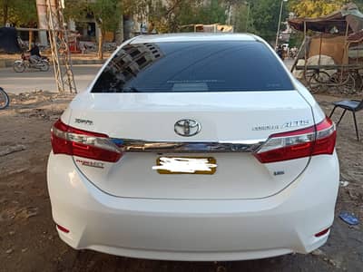 Altis 1.6 2015 super white