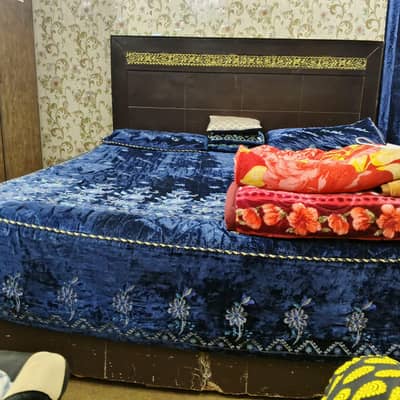 king size bed with metres for urgent sale.