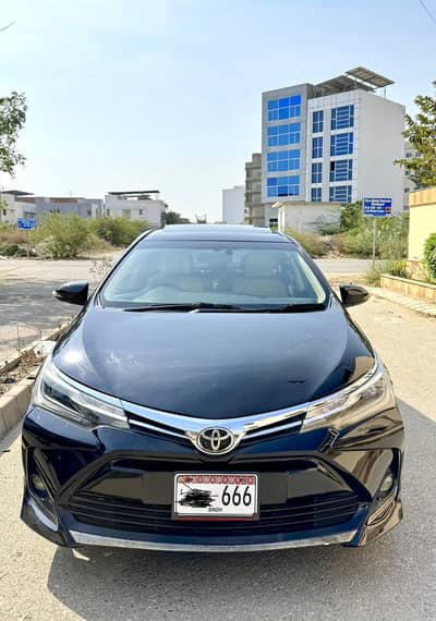 Toyota Corolla Altis Grande CVT-i 1.8
