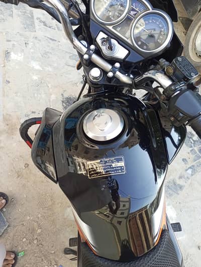 CB 150f 2018 model Hyderabad number 10 of 10 condition