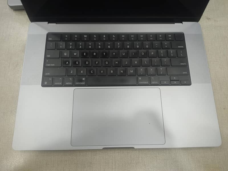 Macbook Pro M2 1