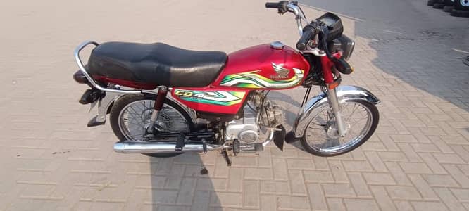 honda CD 70 URGENT SALE