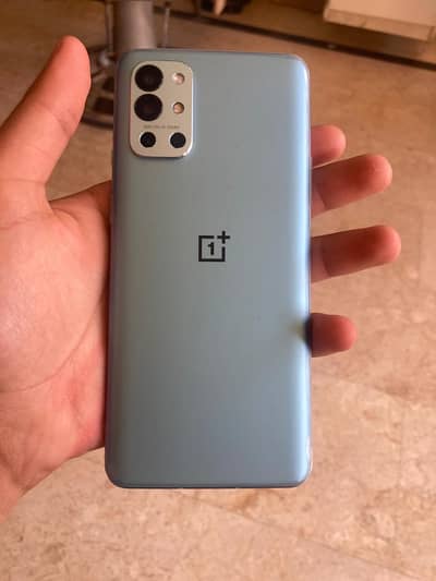 One puls 9r 8 ram 128 gb