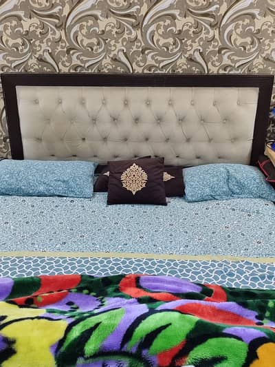 Bed with Side tables and Dressing