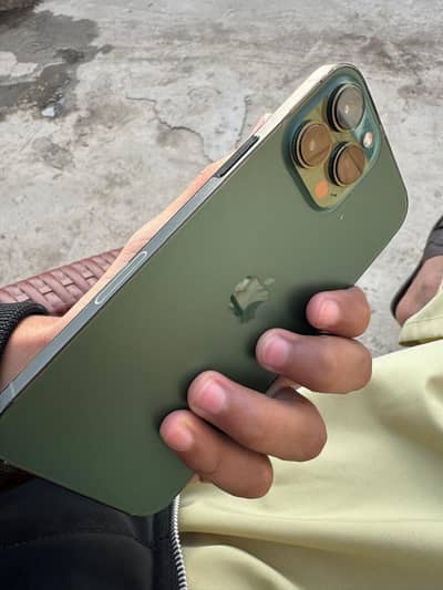 IP 13 Pro Max 10/9.5 1Tb original box avl LL/A air pack