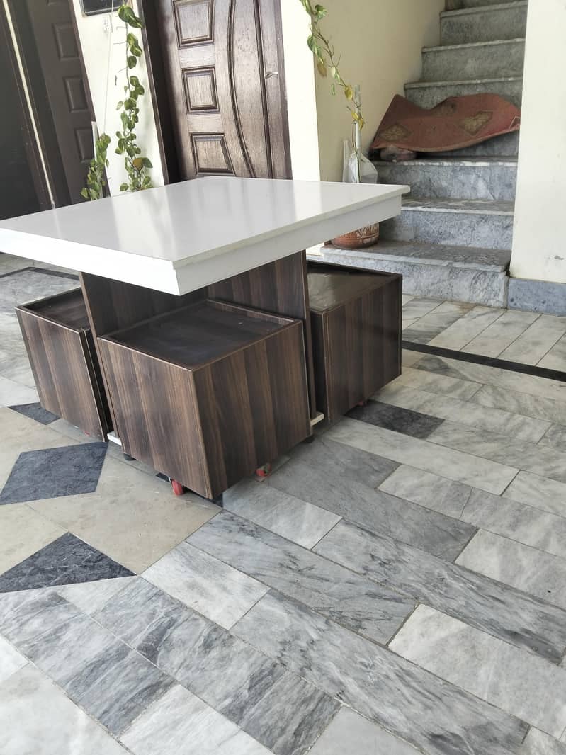 dinning table with stools 1