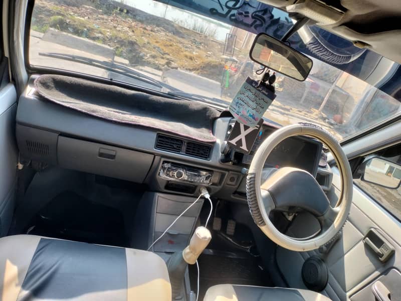 Suzuki mehran 2015 4