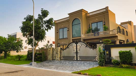 Classic Bungalow For Sale Near Park Commercial & Raya Fairways