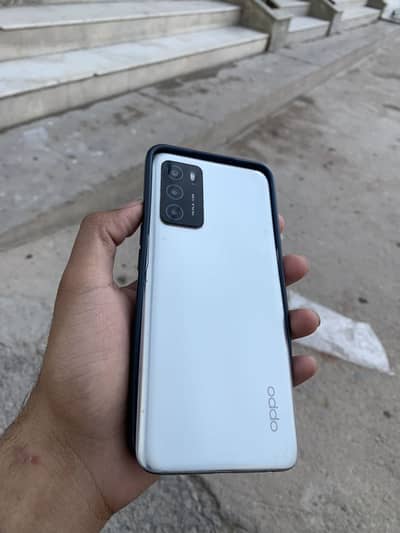 Oppo A16 with box & charger