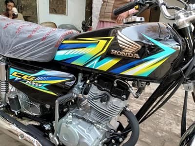 Honda CG125 Black brand new zero meter