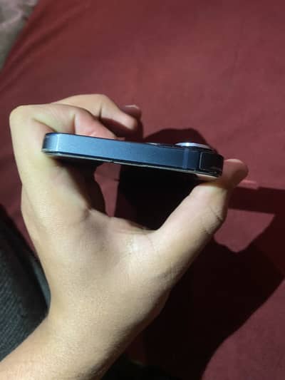 iPhone 13 factory unlock