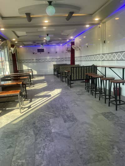 Juice shake maker required for restaurant. 0/3/1/7/0/78/37/57 call