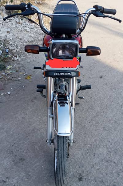 CD 70 2024 modle All ok  Baki information ke liye 03247589563 phone ka