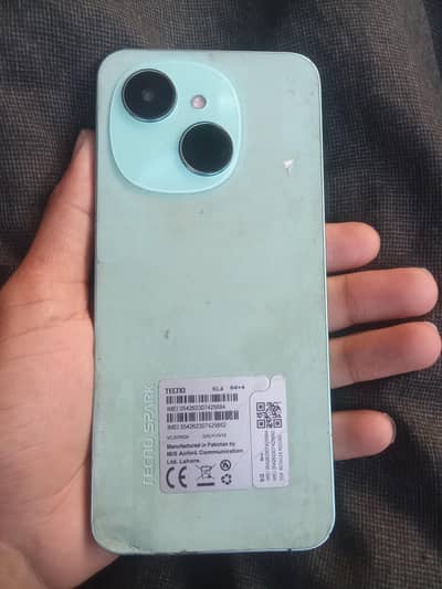 tecno. 4+4.64 GB Hai surf loud speaker say toti huwe hai