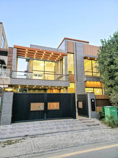 10-Marla Brand New Luxury Stylish House Available For Sale In Bahria Town Lahore Sector F.