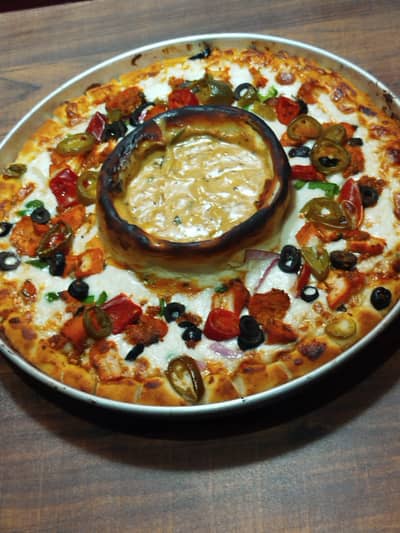 AOA main fast food or Pizza chef Karachi se mujhe job ki need hai