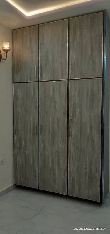 3 MARLA ROOM LIKE NEW