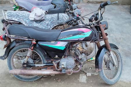 Honda 70 bike Urgent for sale