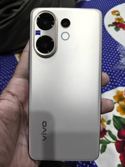 Vivo V60