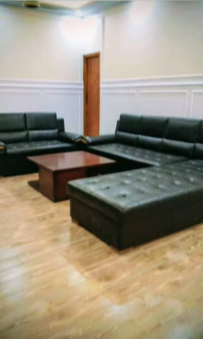 SOFA SET IN LEATHERITE