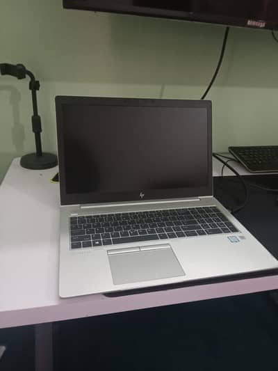 Hp elitbook core i7 8th gen