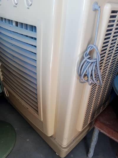 a one condition  khajur ki dandiu se Tyar hua he