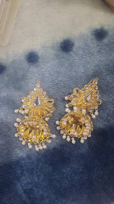 jewelry set and earrings