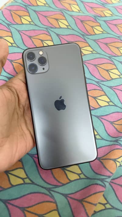 Iphone 11 pro max 256gb exchange possible