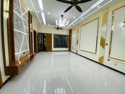 8 Marla House For Rent In Beautiful Bahria Town Phase 8 - Rafi Block