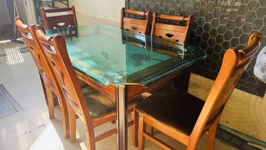 Imported 6 Seater Dining Table in Brand New Condition
