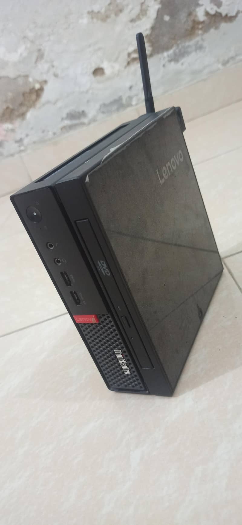 Lenovo ThinkCentre (Tiny Pc) 1