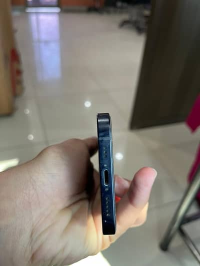 iPhone 12jv, 64GB, original battery 81%, waterpacked 