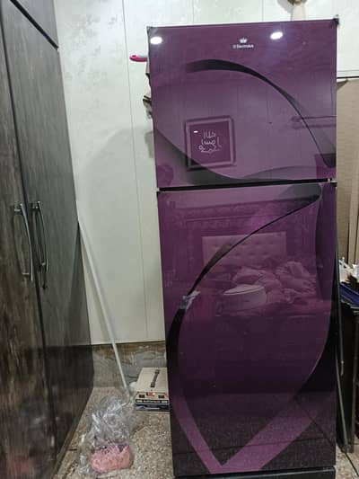 Electorlux full size glass door10\10 condolence 1 year use urgent sale