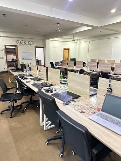 Furnitured office available for rent