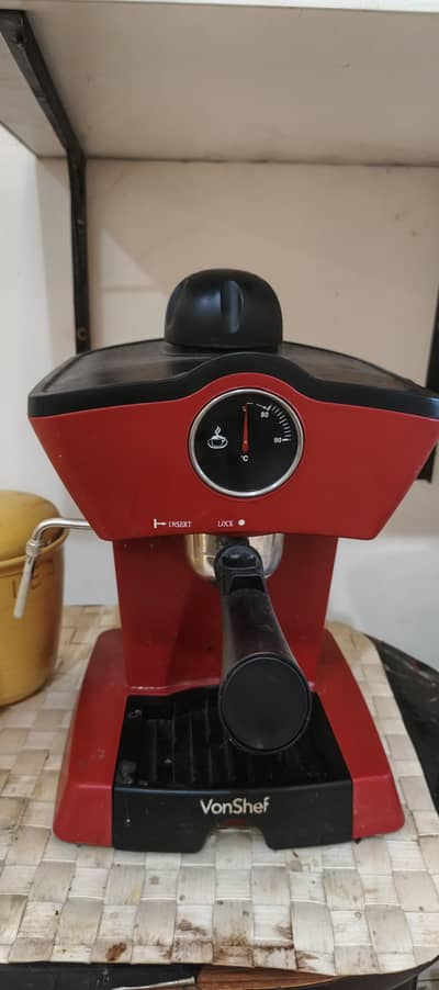 vonshef ( Expresso and Cappuccino and milk frothing)