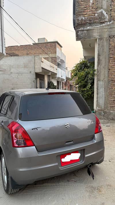 Suzuki swift 2015 model