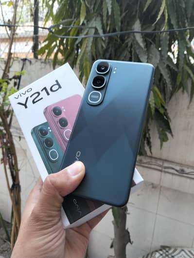 Vivo Y21D 6+6/128GB complete box. . 11 month warranty. . 03217695545