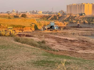 I-12/1 Top Located 30x60 Level Plot Investor Rate