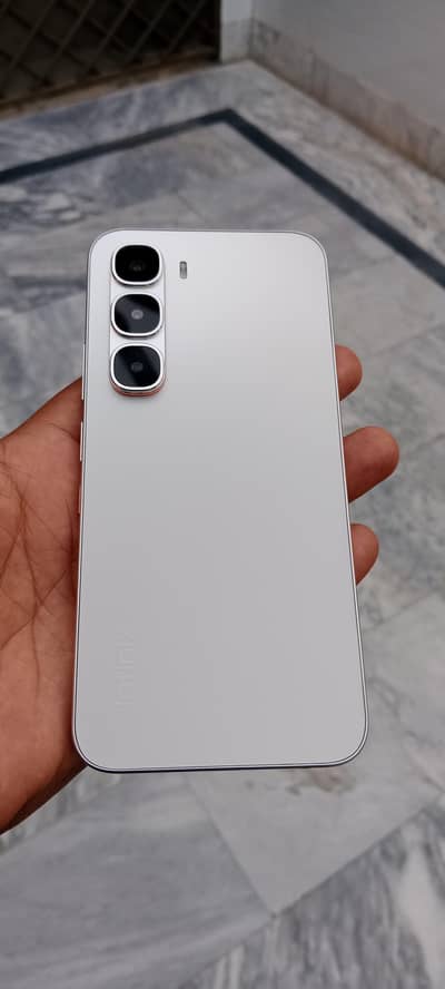 Infinix hot 60 pro 8gb 128gb Diba charger sath