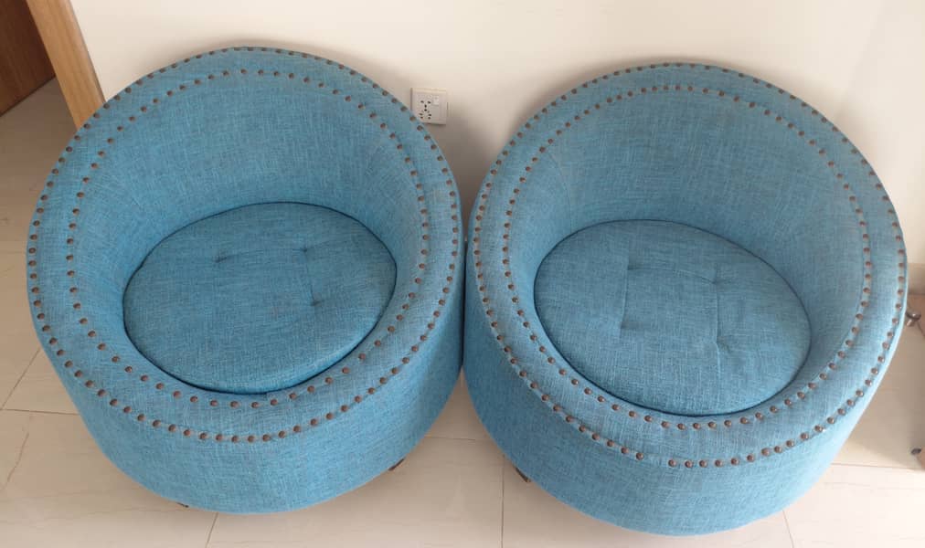 Compact Stylish Sofa Set 3