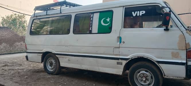 **Toyota Mazda E2200 – Powerful Family Van | Urgent Sale** 