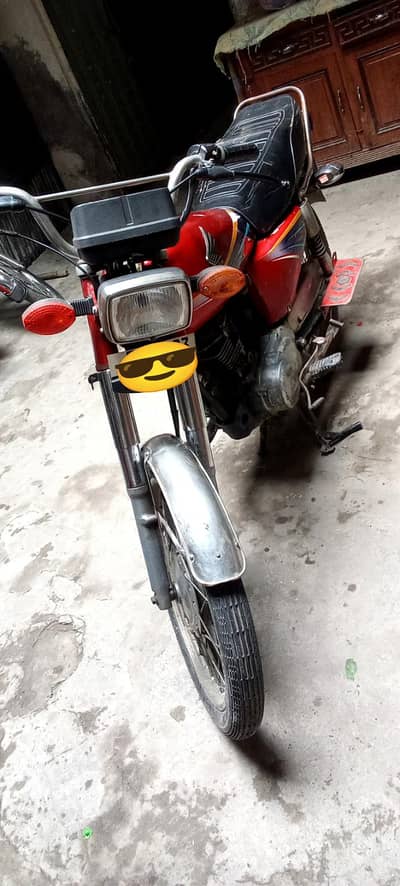 O3OO7896O65/YAS NO KI DEEL 65OOO/HONDA CG 125 MODEL 2011