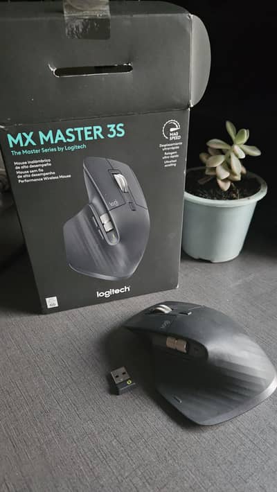 mx master 3s with box