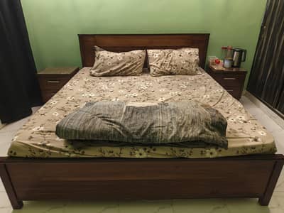 King Size Bed With Spring Mattress