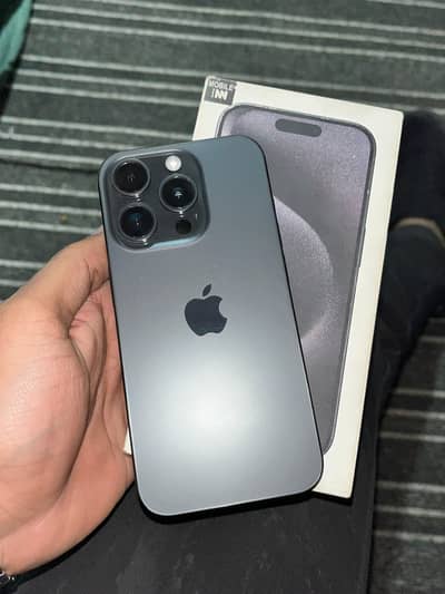 I phone 15 pro whith box